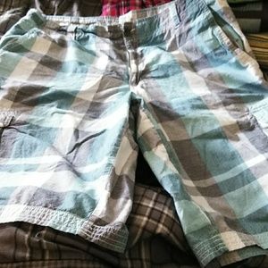 Men's cargo shorts